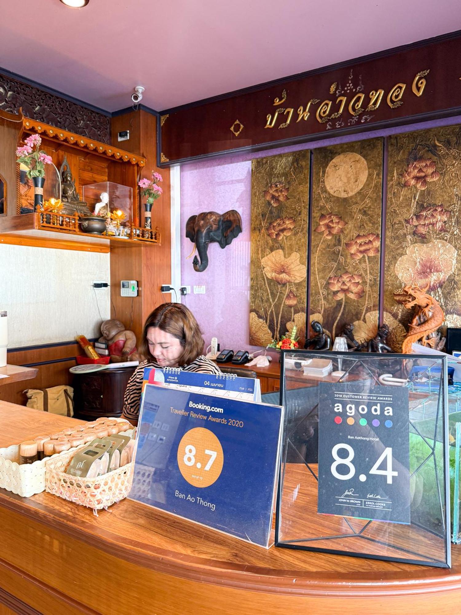 Hotel Ban Ao Thong Trang
