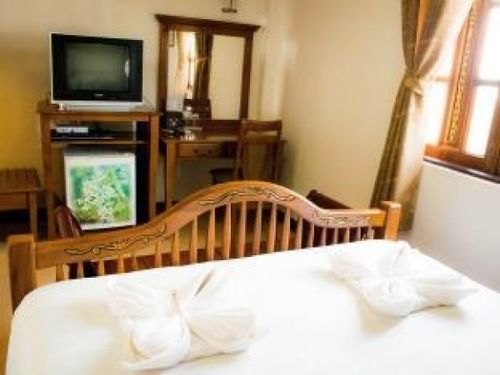 Ban Ao Thong Hotel Trang